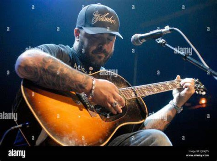 Aaron Lewis - Live from the Couch - Rooster - Alice in Chains cover Acoustic - aaron lewis cover songs youtube