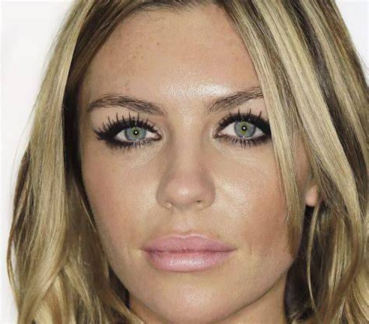 Abbey Clancy net worth Peter Crouch iwfe and model has massive fortune