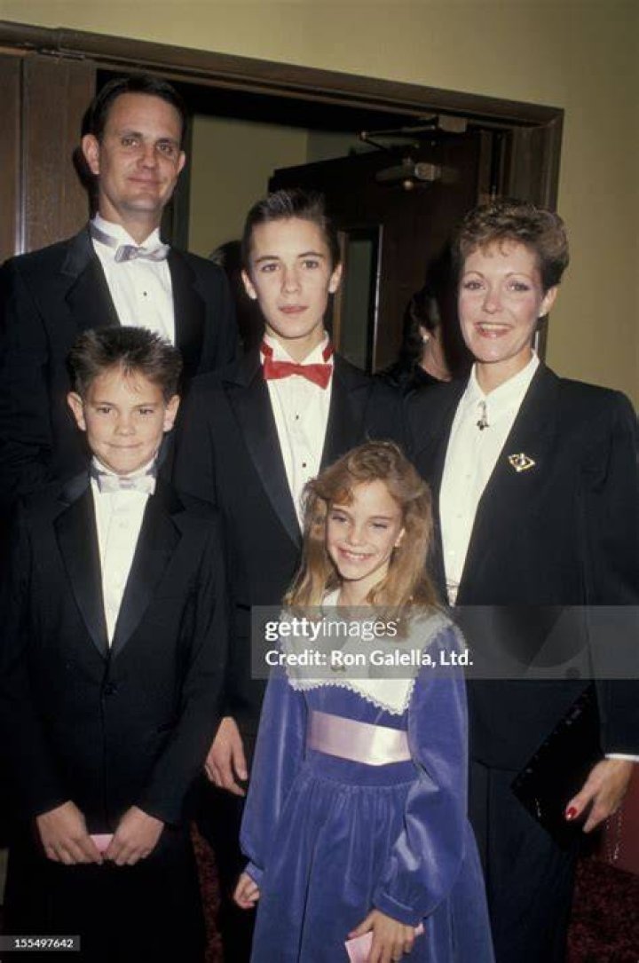 Actor Wil Wheaton and mother Debbie Wheaton being photographed on
