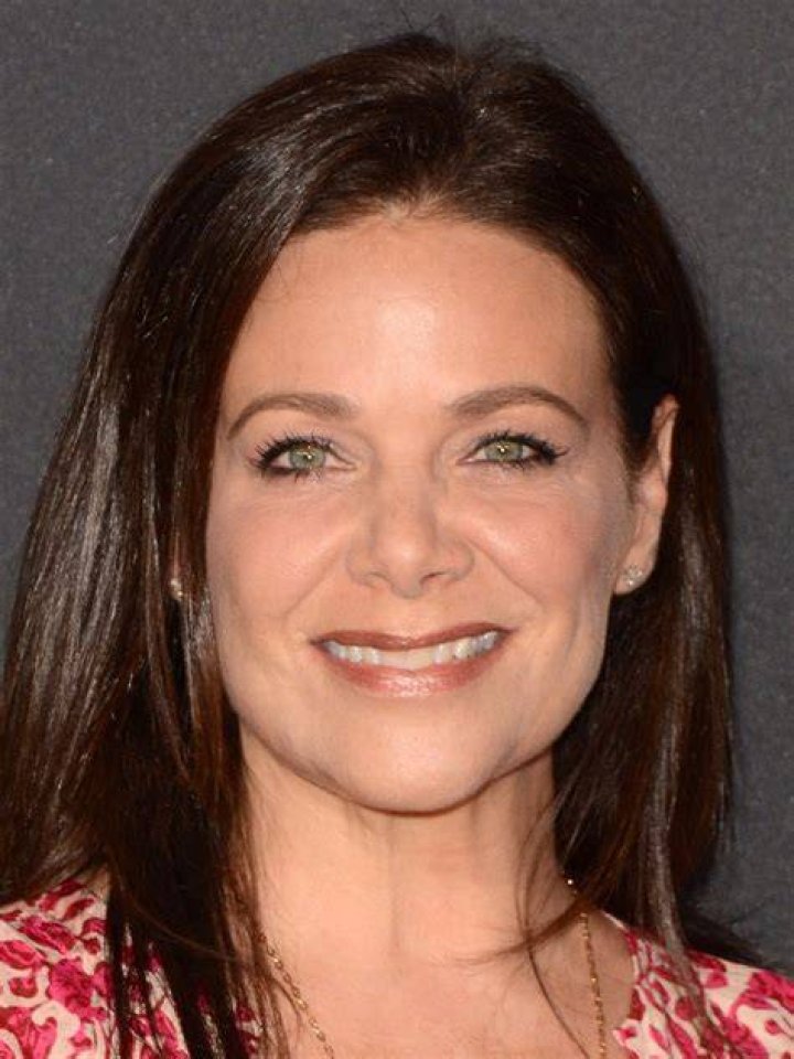 Actress Meredith Salenger all her information here! Her Relationship