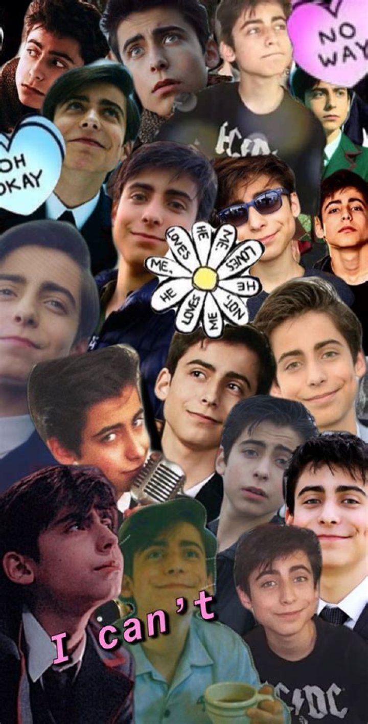 Aidan Gallagher fondo de pantalla del tel&eacute;fono Pxfuel