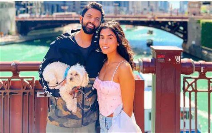 Akaash Singh Wife Jasleen Chawla The Woman Behind This Man Watch