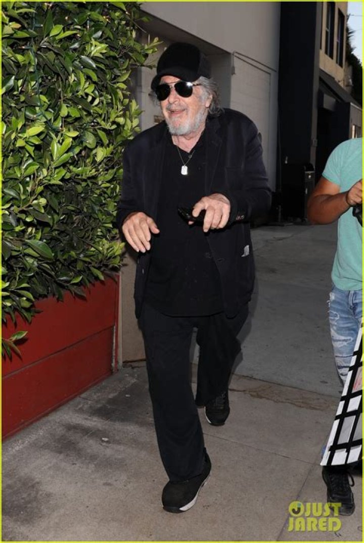 Al Pacino Steps Out with Girlfriend, Daughter at Premiere