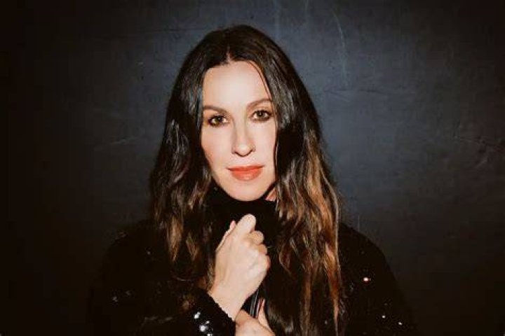Alanis Morissette opens up about her eating disorder Daily Mail Online