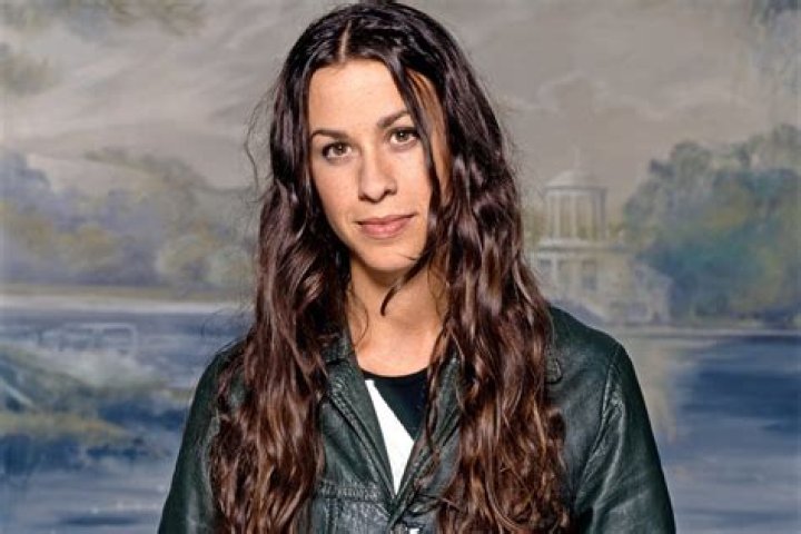 Alanis Morissette's "Weight Gain" There's More to It Than It May Seem