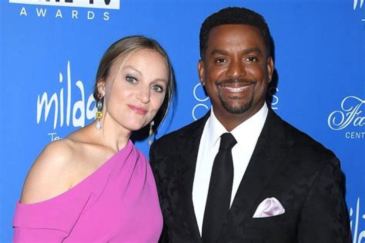 Alfonso Ribeiro 2022 Wife, net worth, tattoos, smoking & body facts