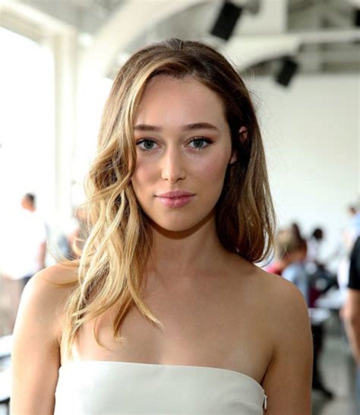 Alycia DebnamCarey Age, Bio, Birthday, Family, Net Worth National