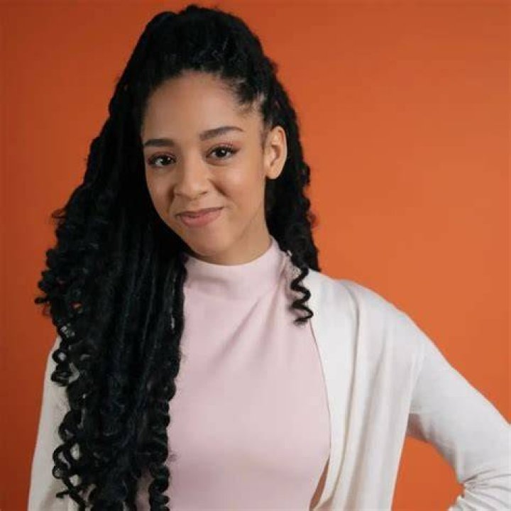 Amala Ekpunobi Bio, Net worth, Wiki, Age, Height, Boyfriend
