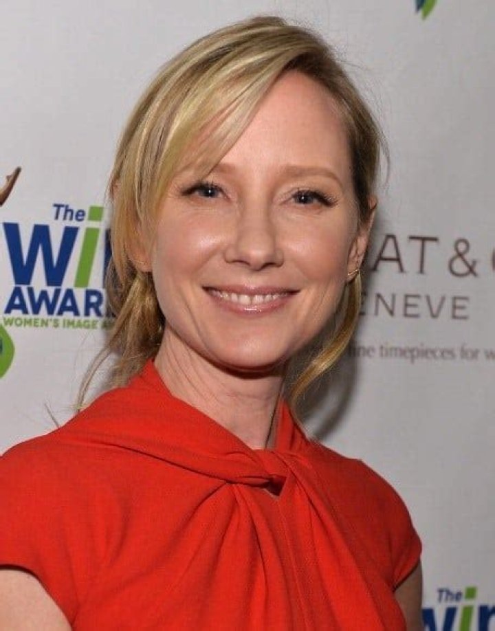 Anne Heche Net Worth (2020), Height, Age, Bio and Facts