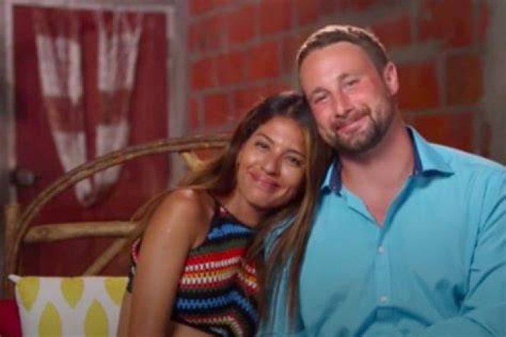 Are Corey and Evelin on 90 Day Fiance: The Other Way married? Mon 30 August 2021 06:14 Chait