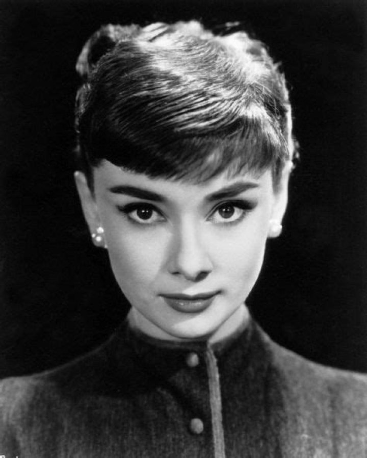 Beautiful Publicity Stills of Audrey Hepburn as Eliza Doolittle in &lsquo;My