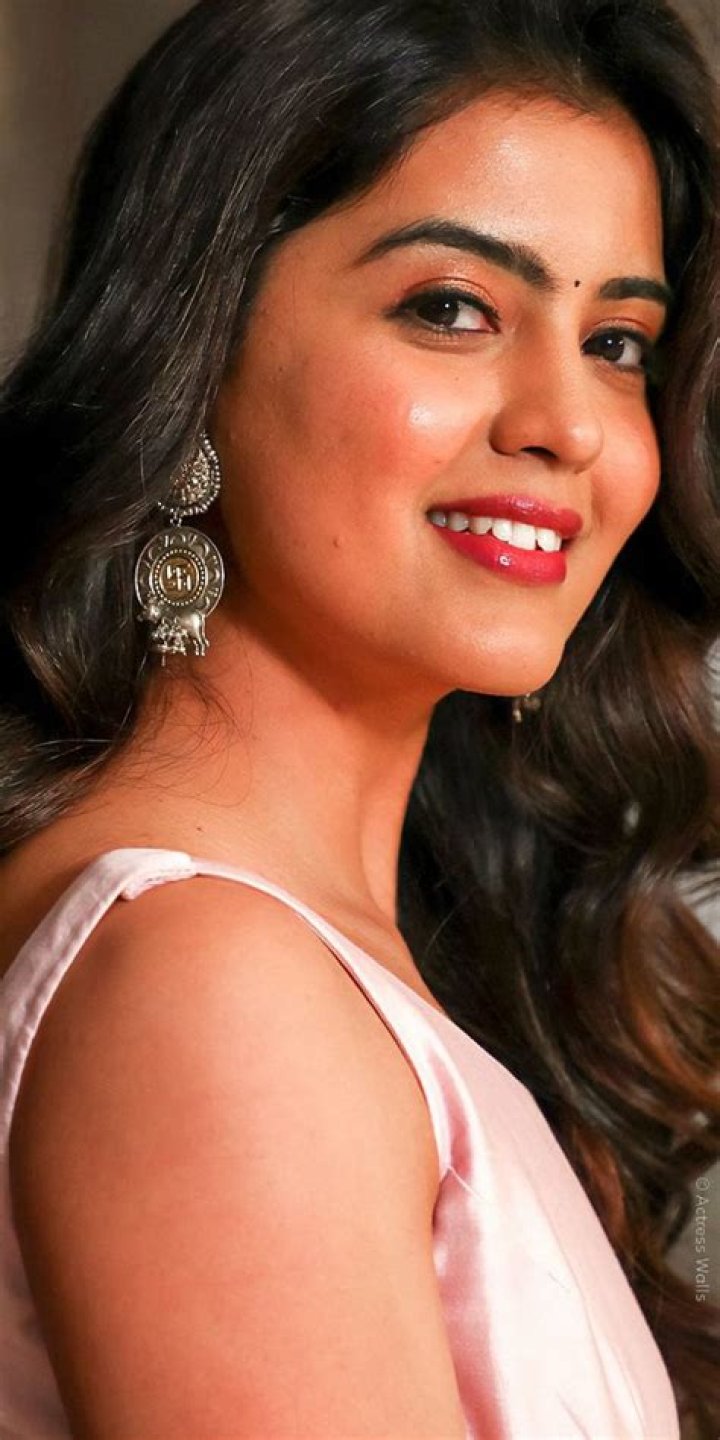Beauty Galore HD Amritha Aiyer at 30 Rojullo Preminchadam Ela Press Meet