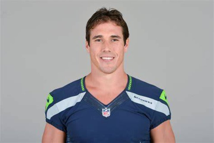 Brady Quinn's Wife: Unveiling The Heart Behind The Hero