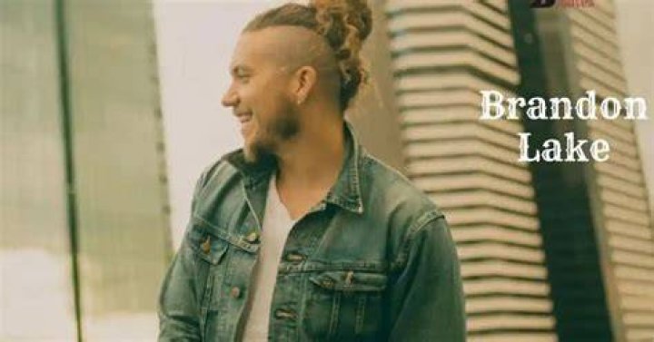 Brandon Lake Net Worth Early Life Age [20222023]
