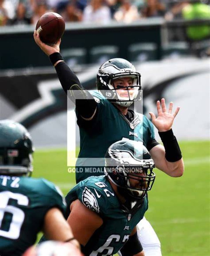 Carson Wentz sees Eagles rookie Jalen Reagor as explosive, fast and a