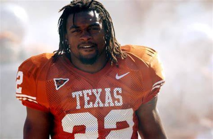 Cedric Benson biography