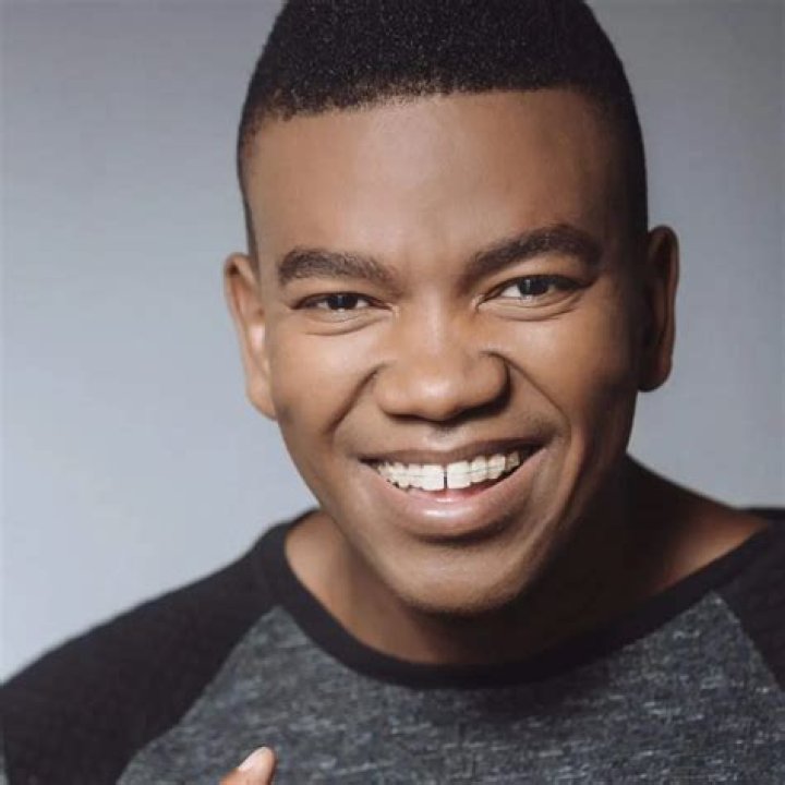 Chatha abaphulaphuli kuMhlobo neTruFM I'solezwe lesiXhosa