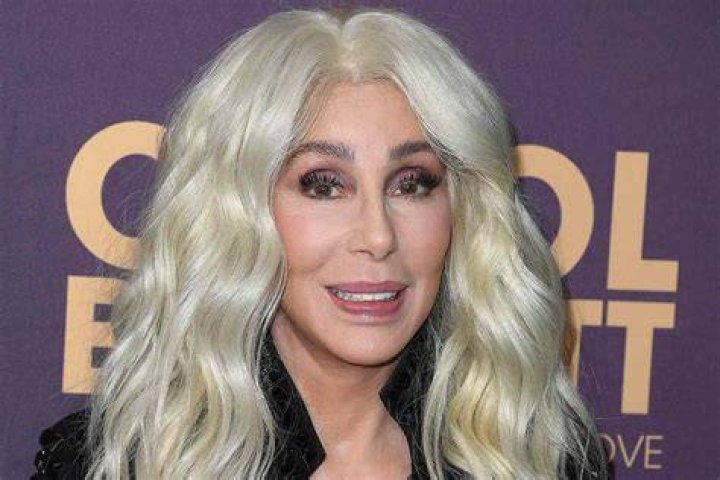 Cher's Recent Photos: Unveiling A Timeless Icon