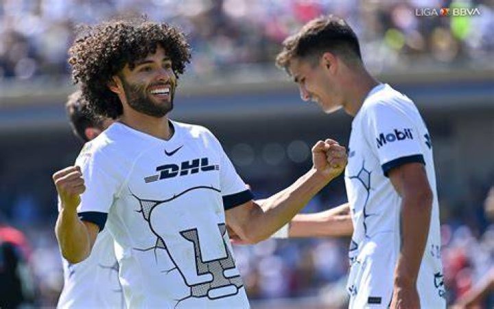 Chino Huerta sobre su paso por Chivas &lsquo;Me hizo falta continuidad&rsquo;