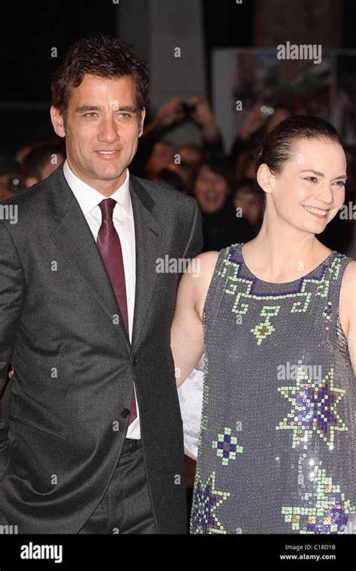 Clive Owen and wife SarahJane Fenton enjoy romantic holiday on the