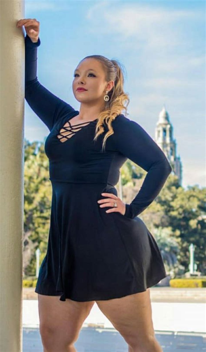 colors of autumnn 94 Curvy Booty Episode 2 YouTube