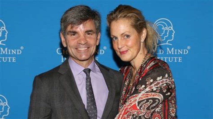 Comedian Ali Wentworth, wife of Stephanopoulos, describes