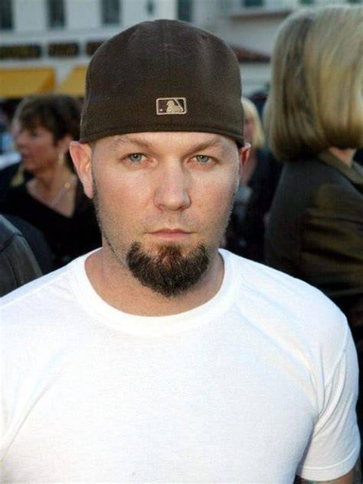 Compare Fred Durst's height, weight, eyes, hair color with other celebs