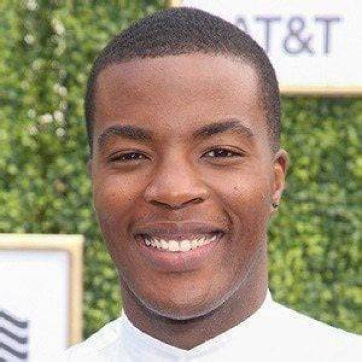 Daniel Ezra Wiki, Bio, Age, Net Worth, and Other Facts Facts Five