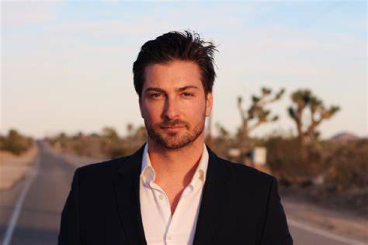 Daniel Lissing Daniel lissing, Abc family movies, Jack and elizabeth