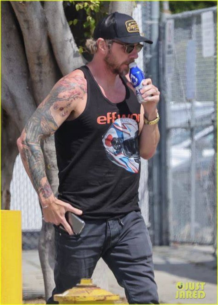 Dax Shepard Shows Off Tattooed Muscles While Out Running Errands in L.A