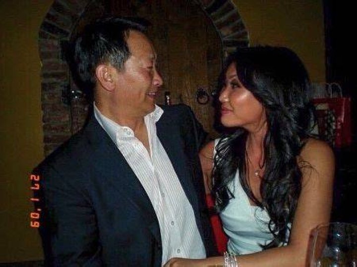 Dorothy Wang Parents Meet Roger Wang And Vivine Wang, Siblings And