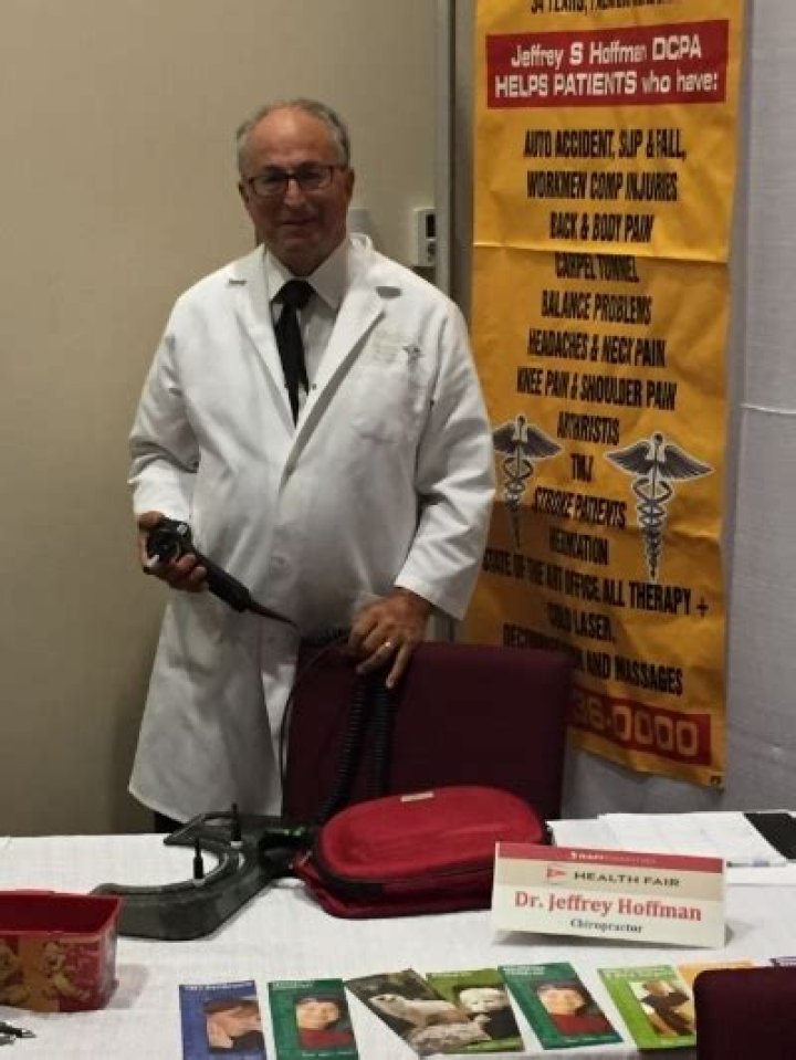 Dr. Jeffrey A. Hoffman, a NASA Astronaut at the FOZ Museum