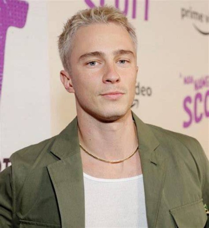 Drew Starkey Net Worth 2023 Movie Earnings Career Home age