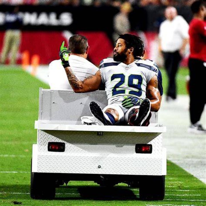 Earl Thomas Appears To Be Back With Wife Just Days After She Filed For
