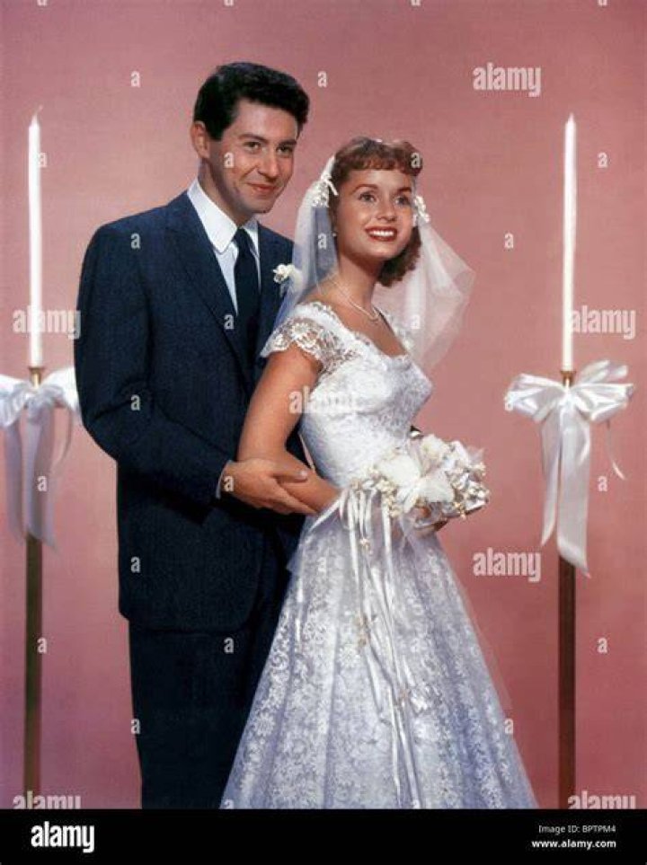 Eddie Fisher And Debbie Reynolds And Elizabeth Taylor