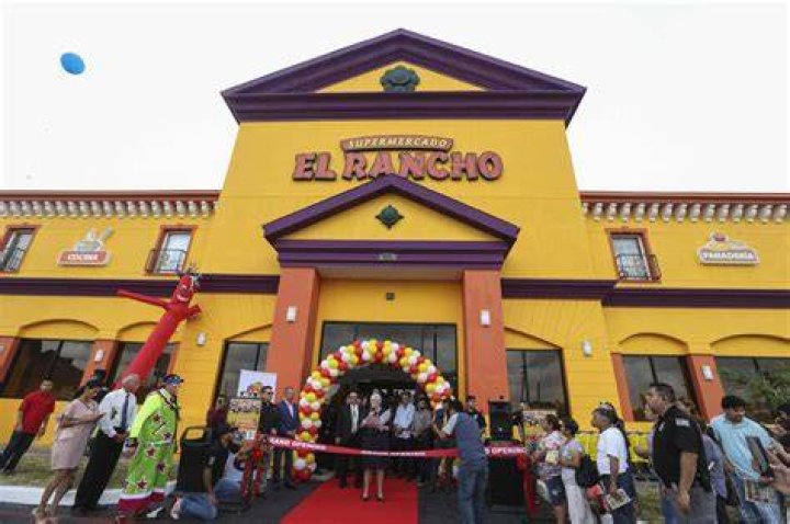 El Rancho opens first Houston supermarket to big crowds Houston Chronicle