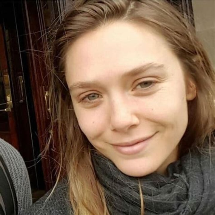 Elizabeth olsen without make up. r/ladyladyboners