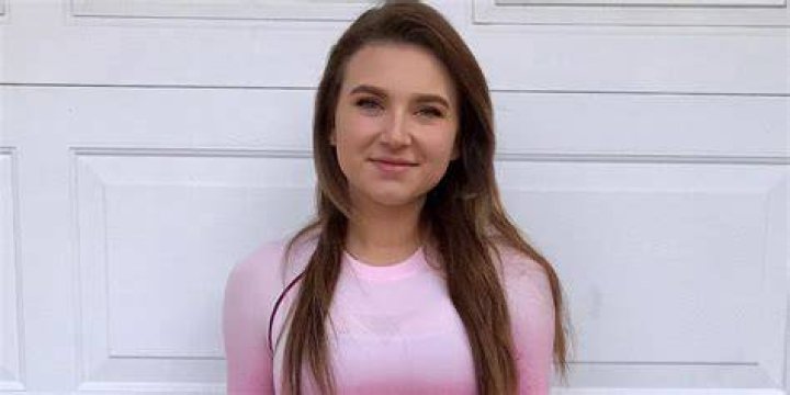 Elizabeth Zaks Bio, Age, Height, Net Worh, Instagram