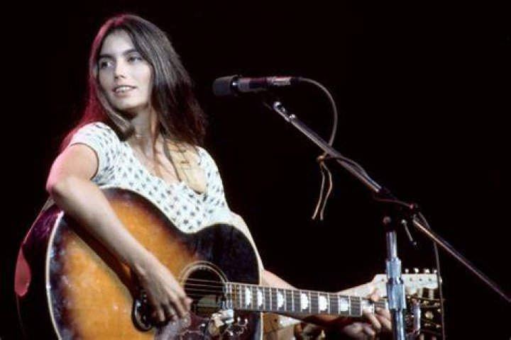 Emmylou Harris Bio (Wiki) | JiveVib