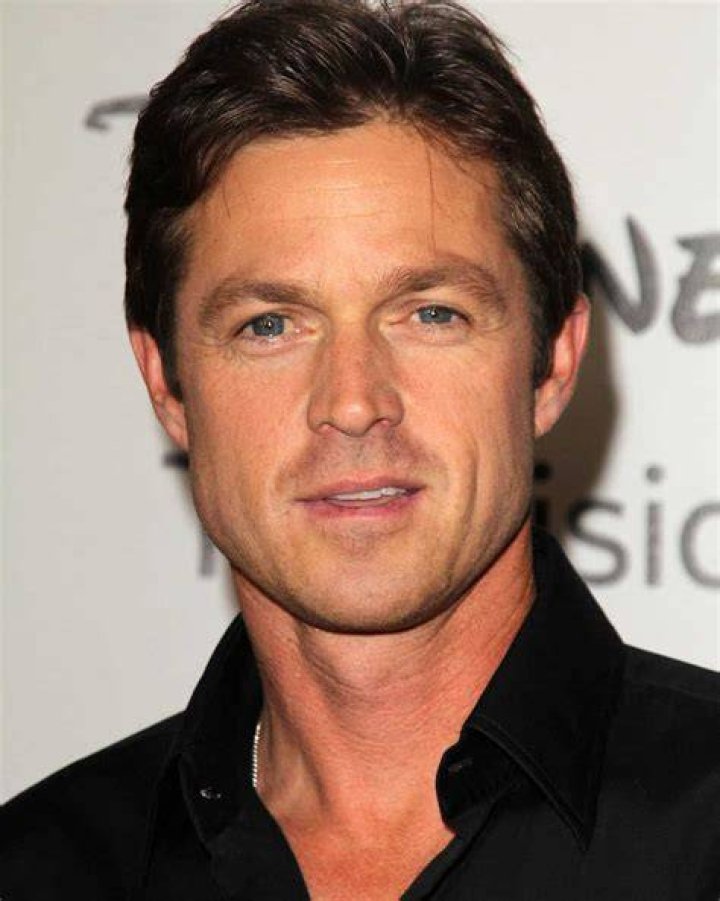 Eric Close Weight Height Ethnicity Hair Color Eye Color