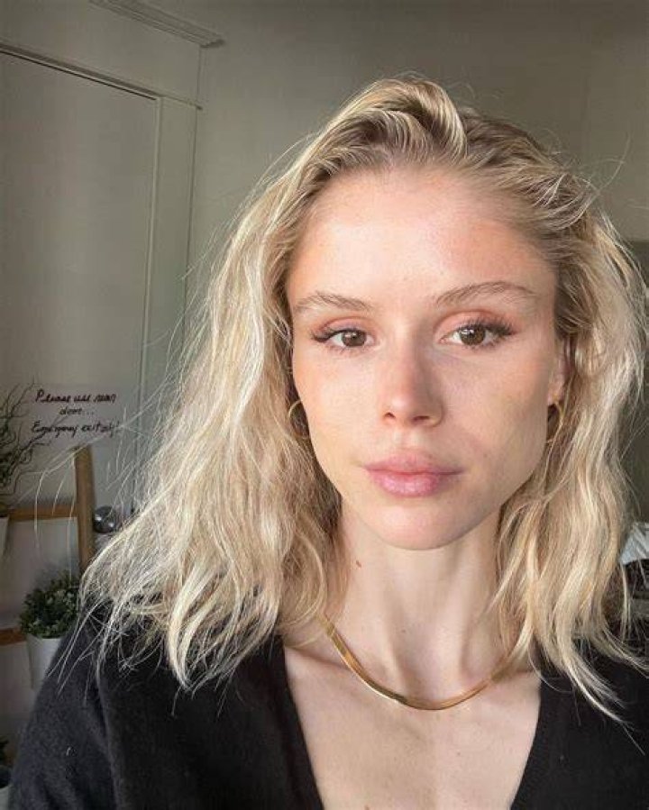 Erin Moriarty Live Stream Video 04/22/2021 &bull; CelebMafia