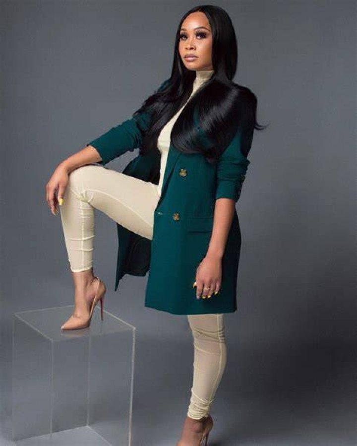 Evvie McKinney Style, Clothes, Outfits and Fashion &bull; CelebMafia
