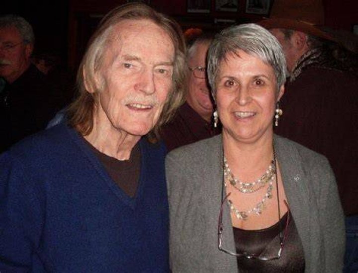 Family Elizabeth Moon Gordon Lightfoot Elizabeth Moon Gordon