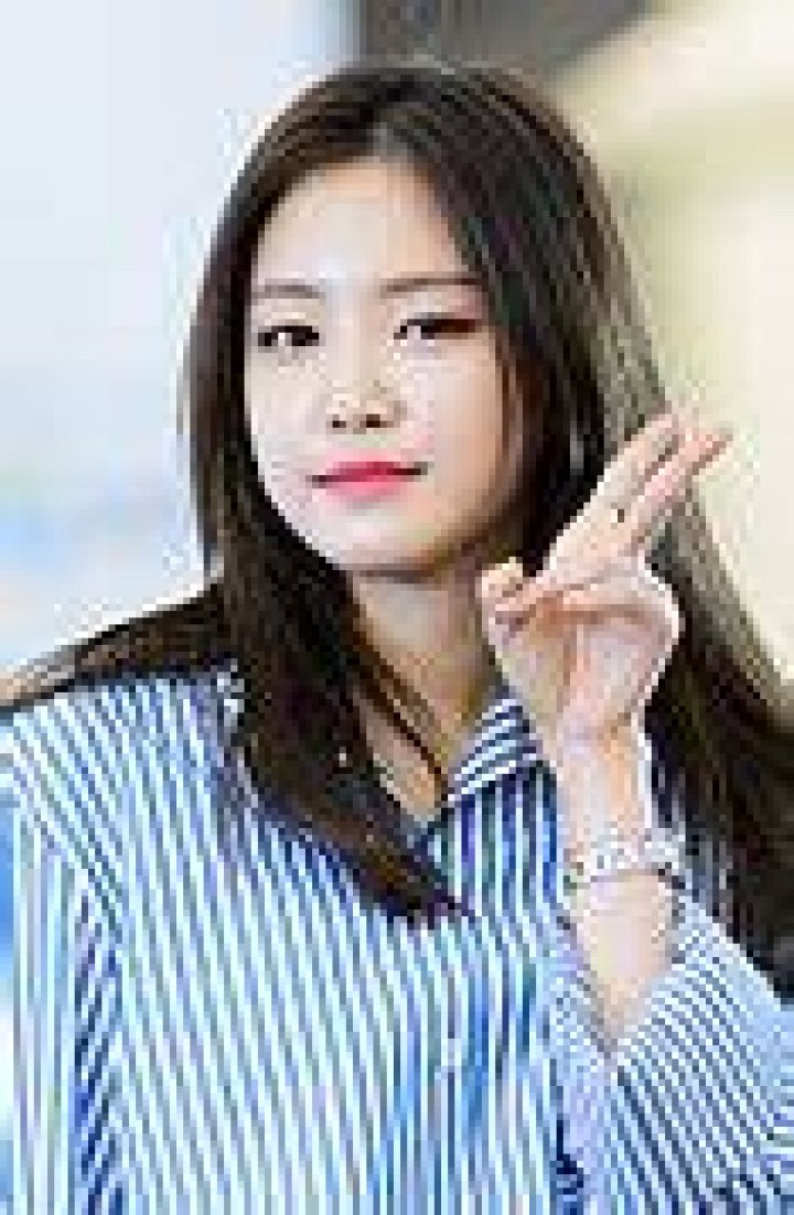 FileSon Naeun at Duoback fansigning event, 5 March 2016 04.jpg