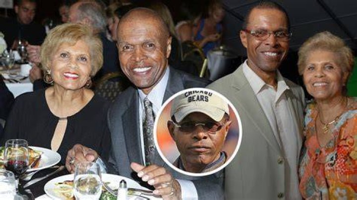 Gale Sayers Family With Wife Ardythe Bullard 2020 YouTube