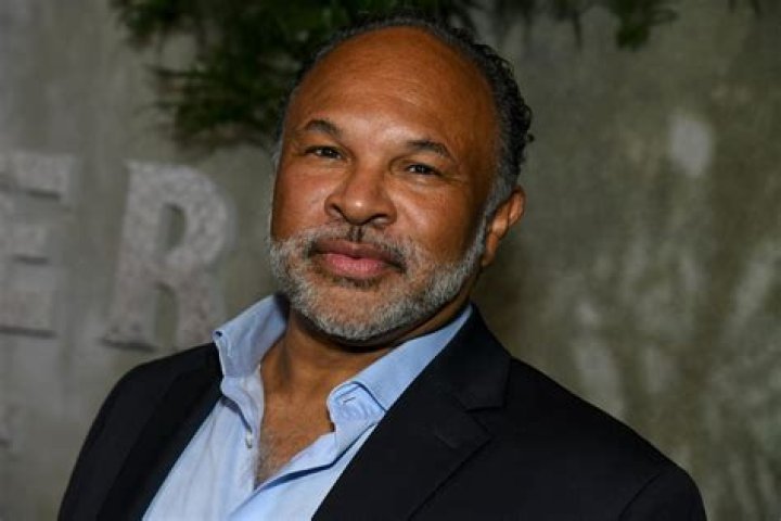 Geoffrey Owens Net Worth 2023 Wiki, Married, Family, Wedding, Salary