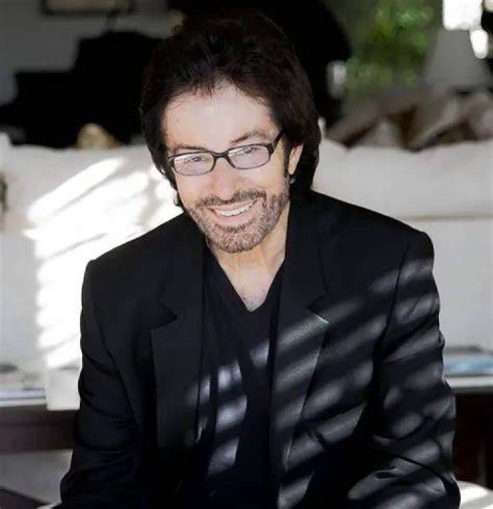 George Chakiris – Biography, Gay, Married, Partner, Wife, Age, Family