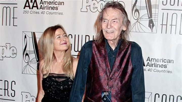 Gordon Lightfoot Wife Know About His 3 Wives