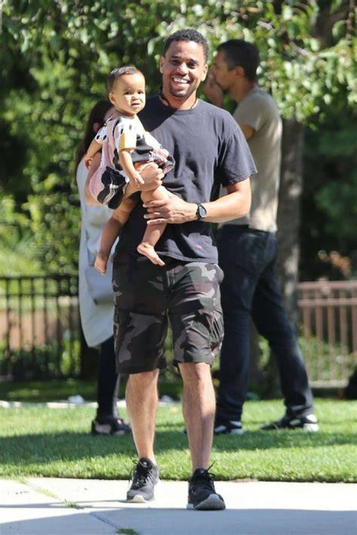Handsome Michael Ealy pictured with his family at the park (photos)