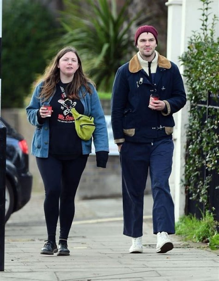 HANNAH MURRAY and Nicholas Hoult Out in Primrose Hill 01/02/2021